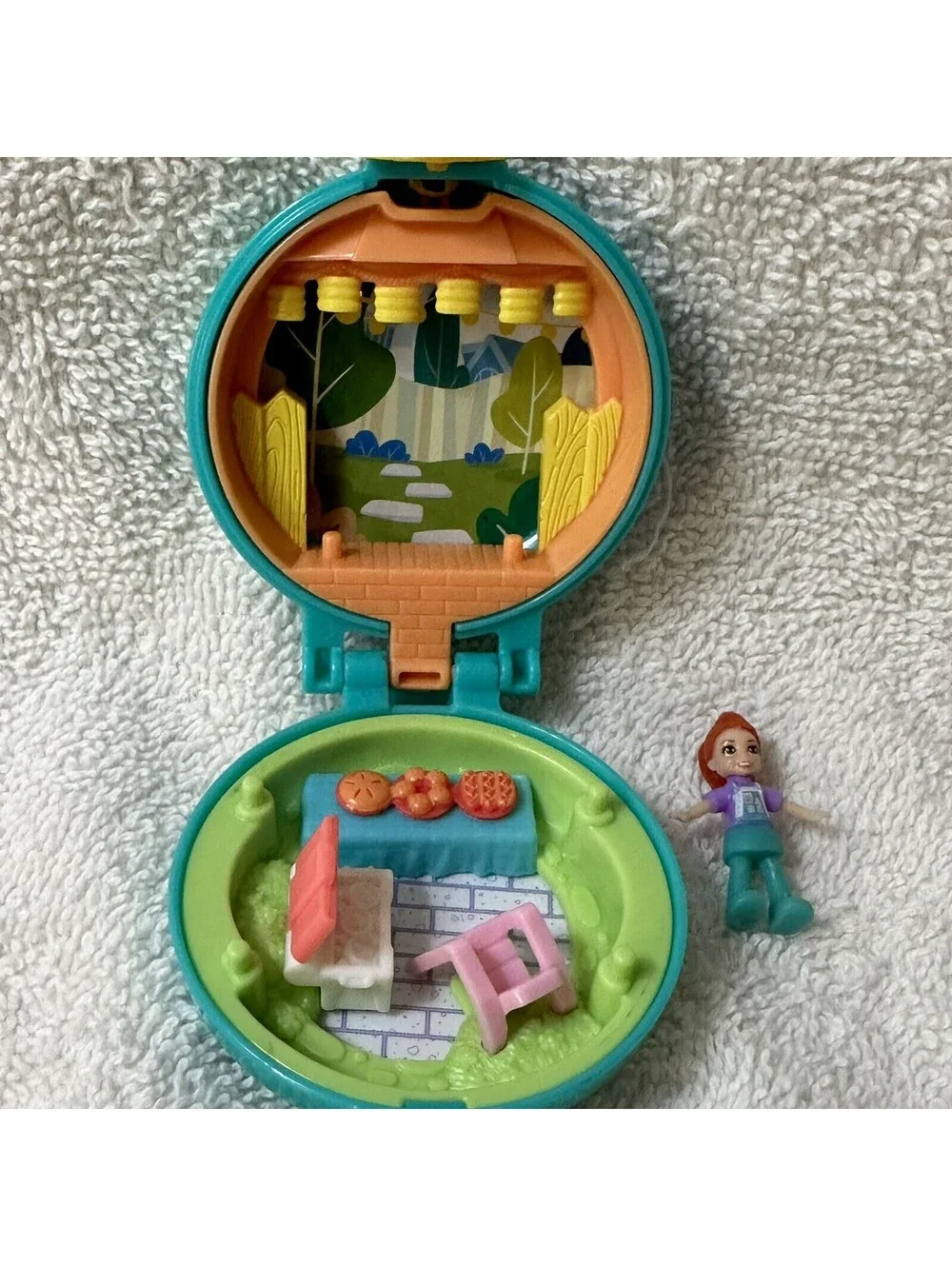 2019 Polly Pocket Micro Lila Doll Miniature BBQ Playset Locket Toy